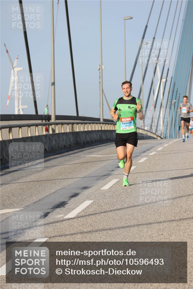 03.10.2026 - Köhlbrandbrückenlauf Strokosch-Dieckow http://msf.ph/oto/10596493 03.10.2026 09:29:55 Position 2 2043 meine-sportfotos.de