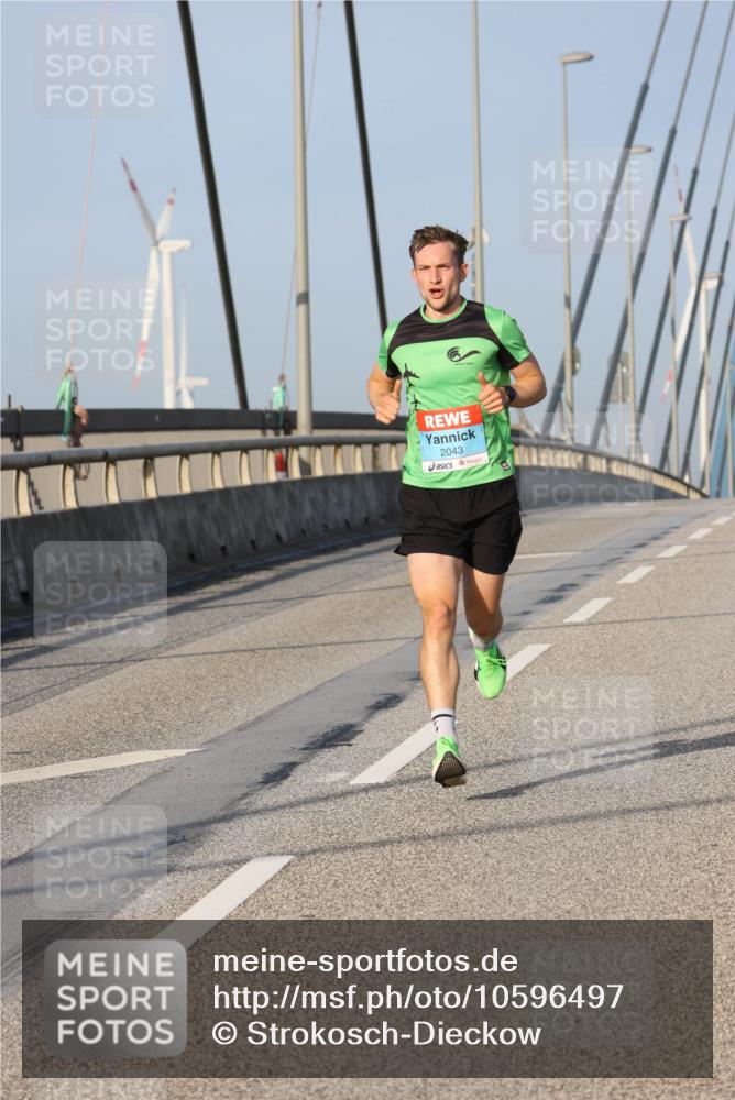 03.10.2026 - Köhlbrandbrückenlauf Strokosch-Dieckow http://msf.ph/oto/10596497 03.10.2026 09:29:57 Position 2 2043 meine-sportfotos.de