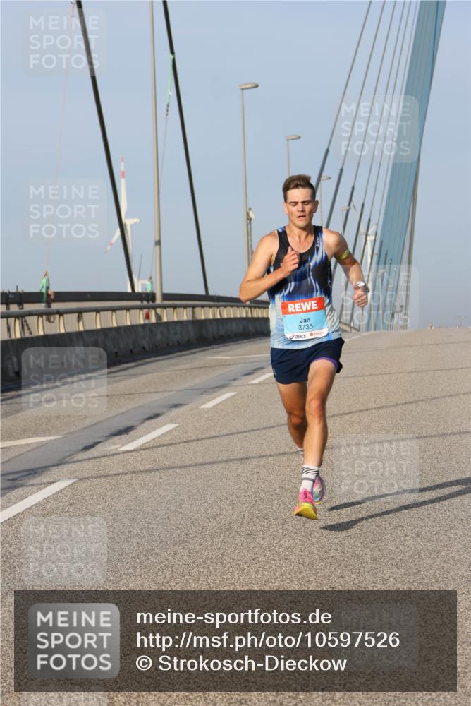 03.10.2026 - Köhlbrandbrückenlauf Strokosch-Dieckow http://msf.ph/oto/10597526 03.10.2026 09:30:27 Position 2 3735 meine-sportfotos.de