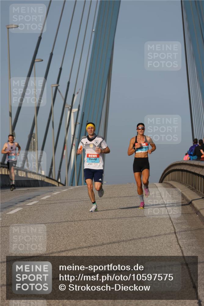 03.10.2026 - Köhlbrandbrückenlauf Strokosch-Dieckow http://msf.ph/oto/10597575 03.10.2026 09:31:00 Position 2 1324 meine-sportfotos.de
