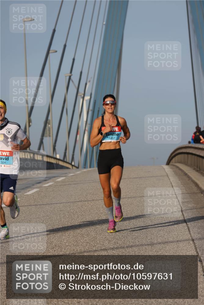 03.10.2026 - Köhlbrandbrückenlauf Strokosch-Dieckow http://msf.ph/oto/10597631 03.10.2026 09:31:04 Position 2 324, 1467 meine-sportfotos.de