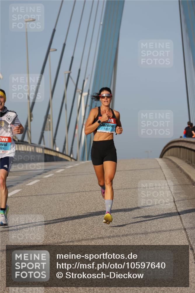 03.10.2026 - Köhlbrandbrückenlauf Strokosch-Dieckow http://msf.ph/oto/10597640 03.10.2026 09:31:04 Position 2 324, 1467 meine-sportfotos.de