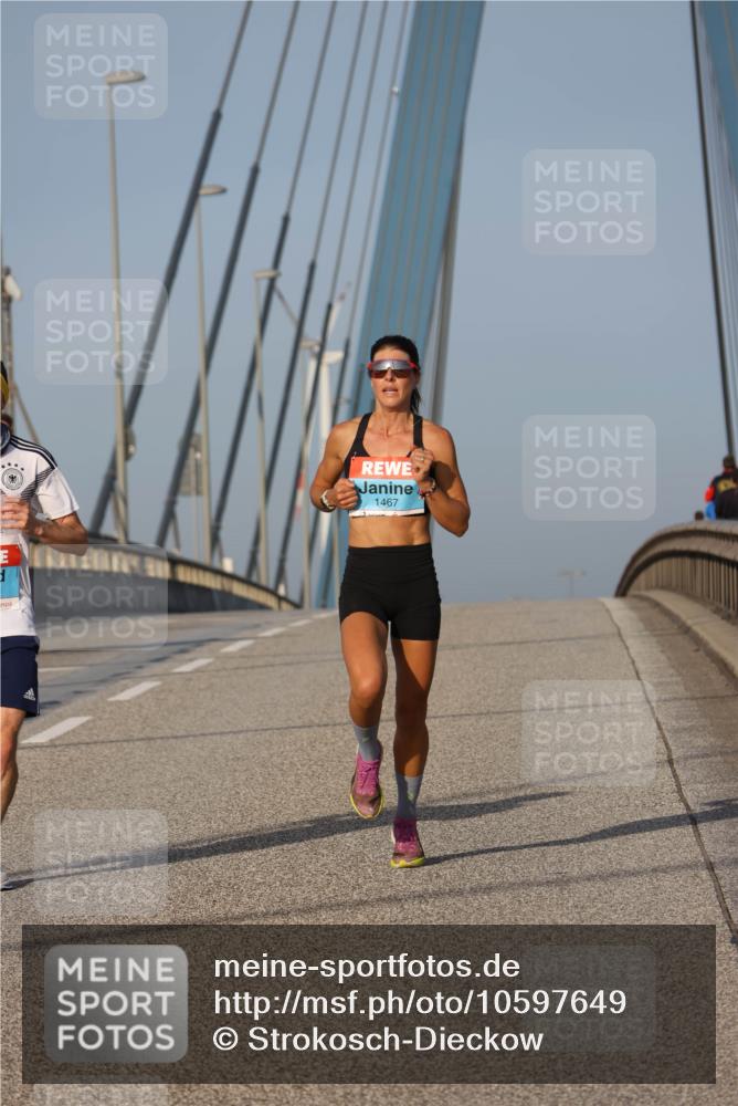 03.10.2026 - Köhlbrandbrückenlauf Strokosch-Dieckow http://msf.ph/oto/10597649 03.10.2026 09:31:04 Position 2 1467 meine-sportfotos.de