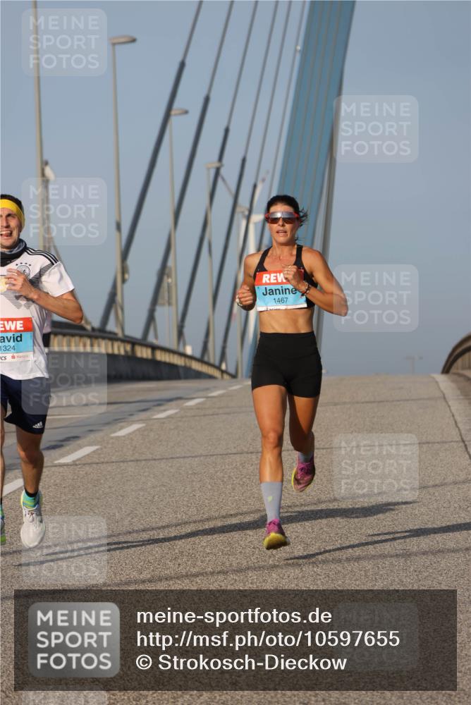 03.10.2026 - Köhlbrandbrückenlauf Strokosch-Dieckow http://msf.ph/oto/10597655 03.10.2026 09:31:04 Position 2 1324, 1467 meine-sportfotos.de