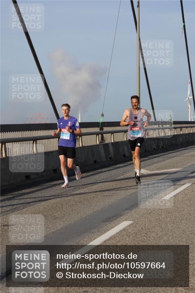03.10.2026 - Köhlbrandbrückenlauf Strokosch-Dieckow http://msf.ph/oto/10597664 03.10.2026 09:31:12 Position 2  meine-sportfotos.de
