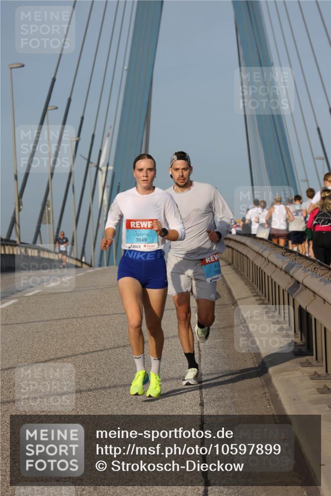 03.10.2026 - Köhlbrandbrückenlauf Strokosch-Dieckow http://msf.ph/oto/10597899 03.10.2026 09:32:13 Position 2 3849, 382 meine-sportfotos.de