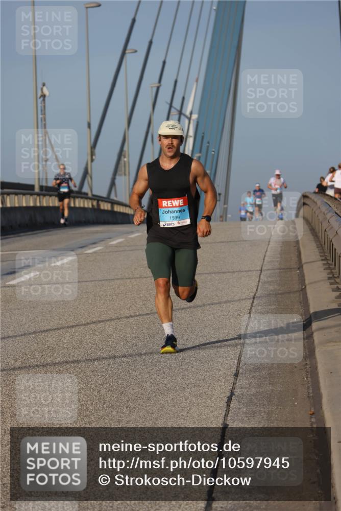 03.10.2026 - Köhlbrandbrückenlauf Strokosch-Dieckow http://msf.ph/oto/10597945 03.10.2026 09:32:21 Position 2 1599 meine-sportfotos.de