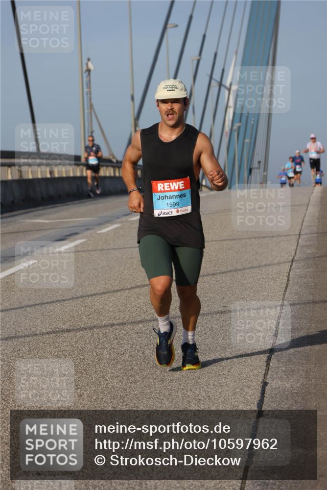 03.10.2026 - Köhlbrandbrückenlauf Strokosch-Dieckow http://msf.ph/oto/10597962 03.10.2026 09:32:23 Position 2 1599 meine-sportfotos.de