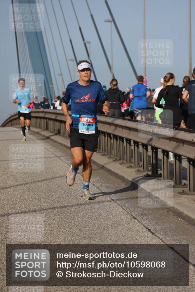 03.10.2026 - Köhlbrandbrückenlauf Strokosch-Dieckow http://msf.ph/oto/10598068 03.10.2026 09:32:45 Position 2 1395 meine-sportfotos.de