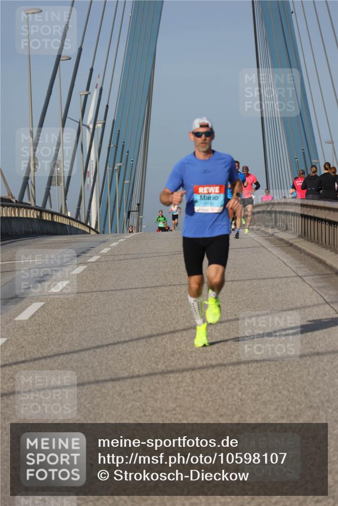 03.10.2026 - Köhlbrandbrückenlauf Strokosch-Dieckow http://msf.ph/oto/10598107 03.10.2026 09:32:55 Position 2  meine-sportfotos.de