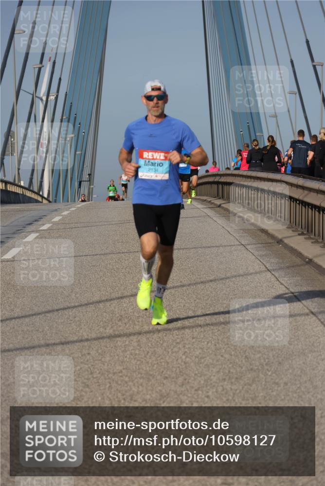 03.10.2026 - Köhlbrandbrückenlauf Strokosch-Dieckow http://msf.ph/oto/10598127 03.10.2026 09:32:55 Position 2 2134 meine-sportfotos.de
