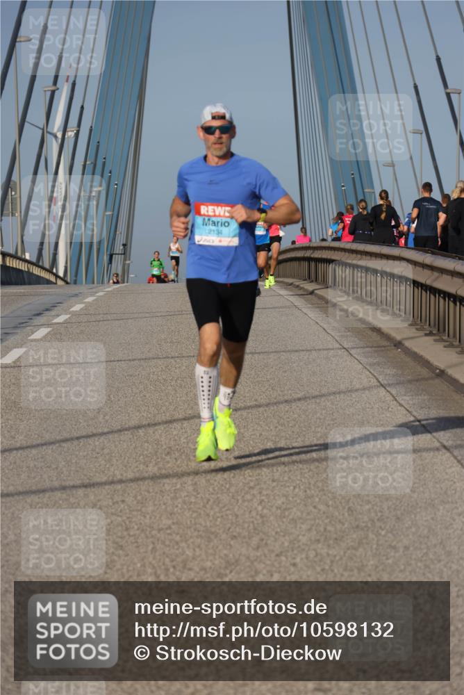 03.10.2026 - Köhlbrandbrückenlauf Strokosch-Dieckow http://msf.ph/oto/10598132 03.10.2026 09:32:55 Position 2 2134 meine-sportfotos.de