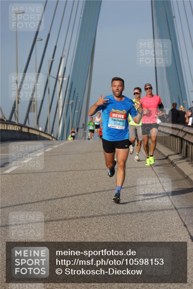 03.10.2026 - Köhlbrandbrückenlauf Strokosch-Dieckow http://msf.ph/oto/10598153 03.10.2026 09:33:04 Position 2 4, 2116 meine-sportfotos.de