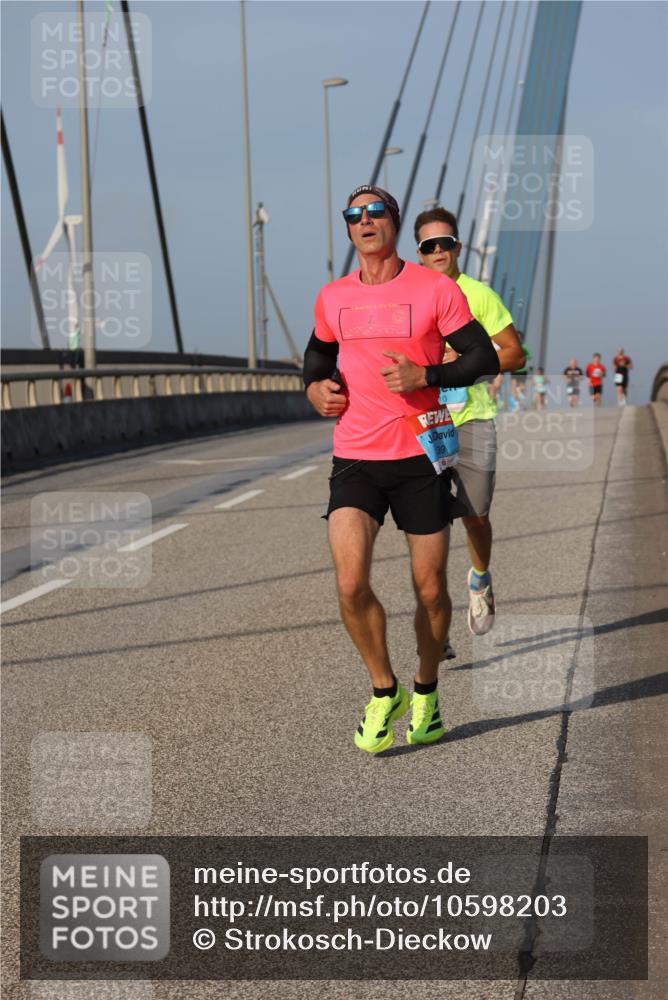 03.10.2026 - Köhlbrandbrückenlauf Strokosch-Dieckow http://msf.ph/oto/10598203 03.10.2026 09:33:09 Position 2 39 meine-sportfotos.de