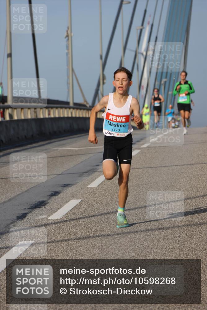 03.10.2026 - Köhlbrandbrückenlauf Strokosch-Dieckow http://msf.ph/oto/10598268 03.10.2026 09:33:18 Position 2 2170 meine-sportfotos.de