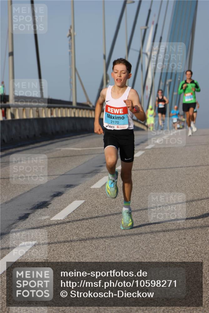 03.10.2026 - Köhlbrandbrückenlauf Strokosch-Dieckow http://msf.ph/oto/10598271 03.10.2026 09:33:19 Position 2 2170 meine-sportfotos.de