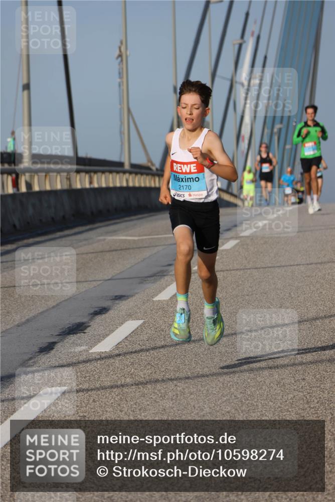 03.10.2026 - Köhlbrandbrückenlauf Strokosch-Dieckow http://msf.ph/oto/10598274 03.10.2026 09:33:19 Position 2 2170 meine-sportfotos.de