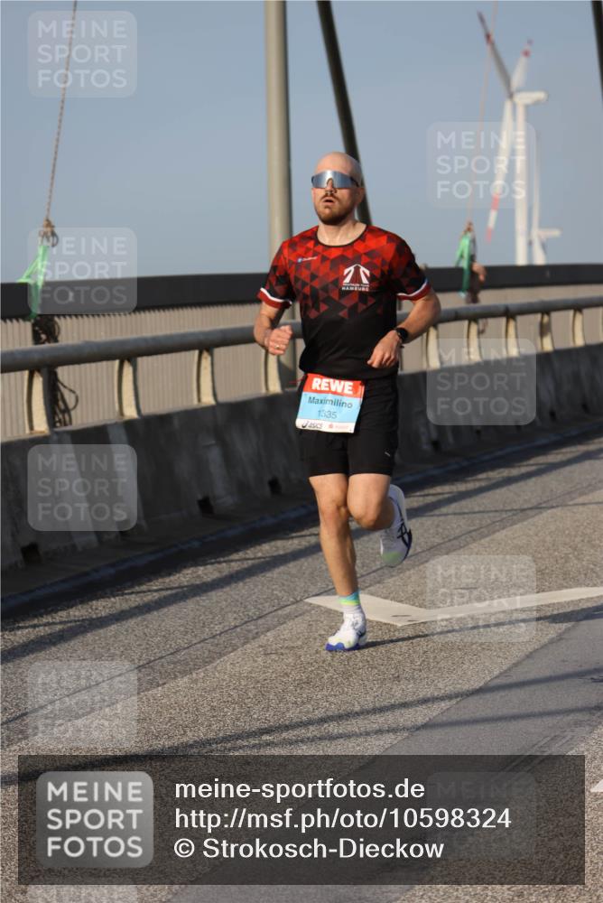 03.10.2026 - Köhlbrandbrückenlauf Strokosch-Dieckow http://msf.ph/oto/10598324 03.10.2026 09:33:34 Position 2 2, 1335 meine-sportfotos.de
