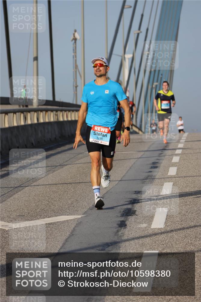 03.10.2026 - Köhlbrandbrückenlauf Strokosch-Dieckow http://msf.ph/oto/10598380 03.10.2026 09:33:45 Position 2 1260 meine-sportfotos.de
