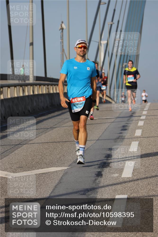 03.10.2026 - Köhlbrandbrückenlauf Strokosch-Dieckow http://msf.ph/oto/10598395 03.10.2026 09:33:46 Position 2 4, 1260 meine-sportfotos.de