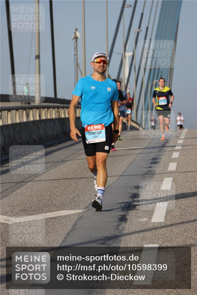 03.10.2026 - Köhlbrandbrückenlauf Strokosch-Dieckow http://msf.ph/oto/10598399 03.10.2026 09:33:46 Position 2 1260 meine-sportfotos.de