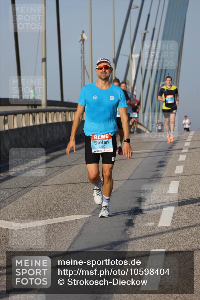 03.10.2026 - Köhlbrandbrückenlauf Strokosch-Dieckow http://msf.ph/oto/10598404 03.10.2026 09:33:46 Position 2 1260 meine-sportfotos.de