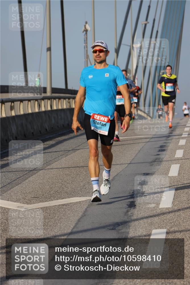 03.10.2026 - Köhlbrandbrückenlauf Strokosch-Dieckow http://msf.ph/oto/10598410 03.10.2026 09:33:46 Position 2 1260 meine-sportfotos.de