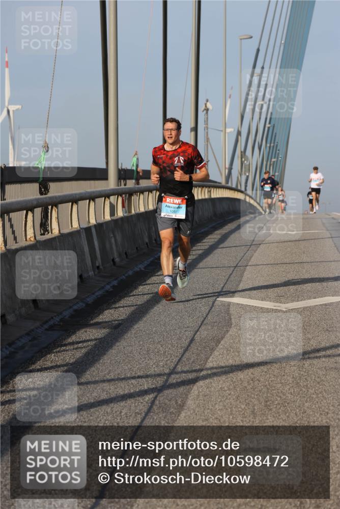 03.10.2026 - Köhlbrandbrückenlauf Strokosch-Dieckow http://msf.ph/oto/10598472 03.10.2026 09:34:03 Position 2 20, 1097 meine-sportfotos.de