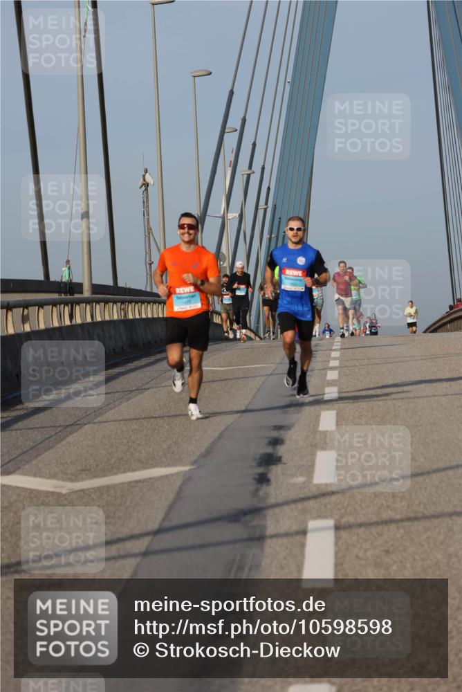03.10.2026 - Köhlbrandbrückenlauf Strokosch-Dieckow http://msf.ph/oto/10598598 03.10.2026 09:34:43 Position 2  meine-sportfotos.de