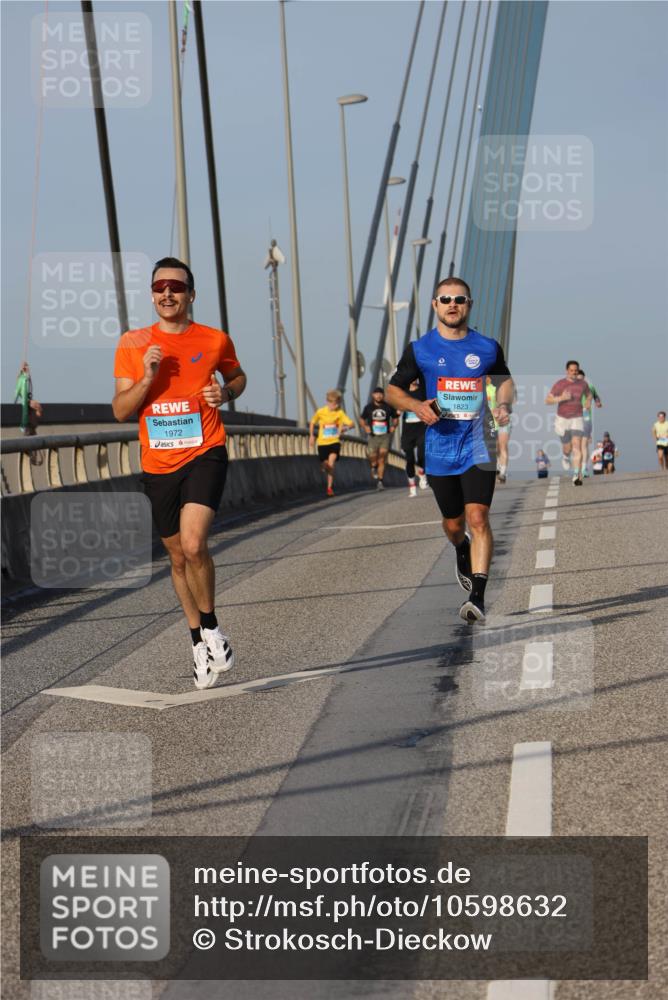 03.10.2026 - Köhlbrandbrückenlauf Strokosch-Dieckow http://msf.ph/oto/10598632 03.10.2026 09:34:45 Position 2 1972, 1823 meine-sportfotos.de