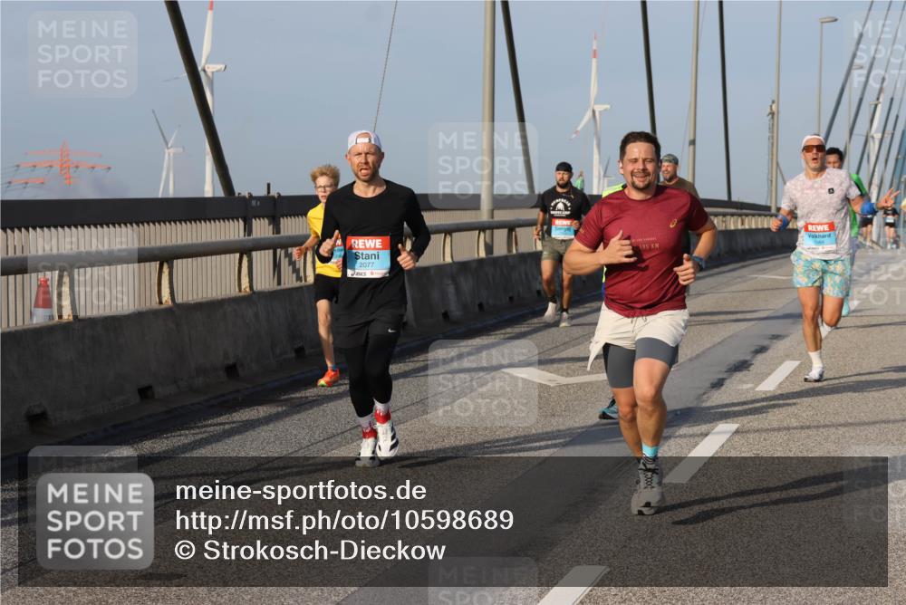 03.10.2026 - Köhlbrandbrückenlauf Strokosch-Dieckow http://msf.ph/oto/10598689 03.10.2026 09:34:58 Position 2 2077, 195 meine-sportfotos.de