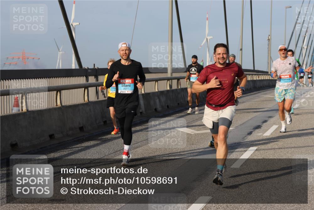 03.10.2026 - Köhlbrandbrückenlauf Strokosch-Dieckow http://msf.ph/oto/10598691 03.10.2026 09:34:58 Position 2 2077, 195 meine-sportfotos.de