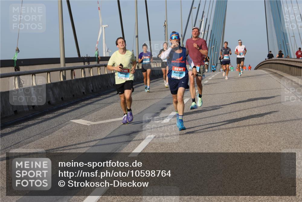 03.10.2026 - Köhlbrandbrückenlauf Strokosch-Dieckow http://msf.ph/oto/10598764 03.10.2026 09:35:13 Position 2 2130 meine-sportfotos.de