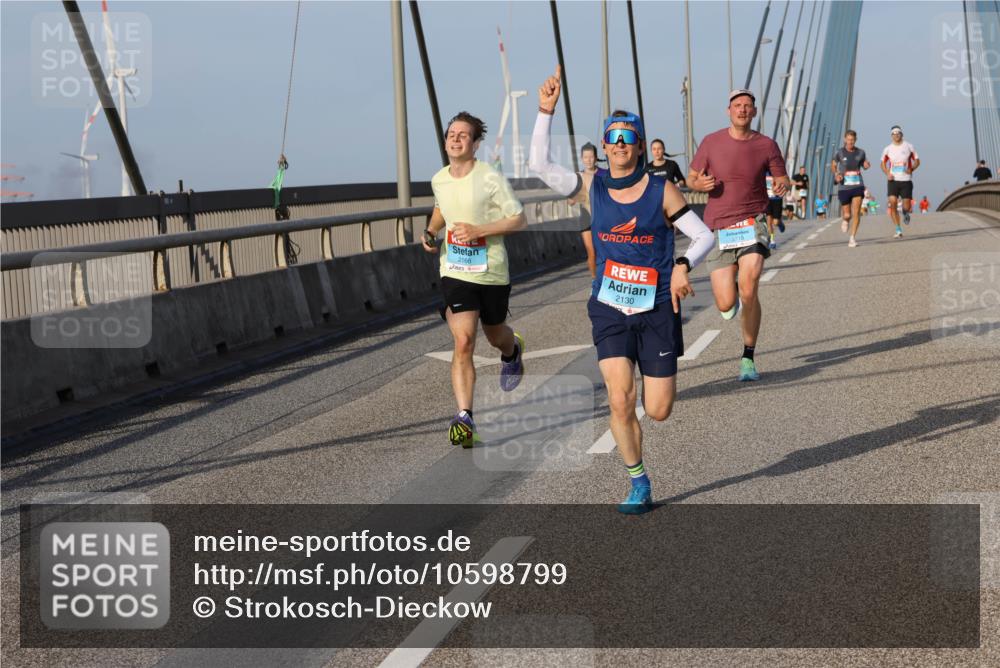 03.10.2026 - Köhlbrandbrückenlauf Strokosch-Dieckow http://msf.ph/oto/10598799 03.10.2026 09:35:14 Position 2 2166, 2130 meine-sportfotos.de