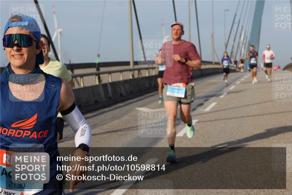 03.10.2026 - Köhlbrandbrückenlauf Strokosch-Dieckow http://msf.ph/oto/10598814 03.10.2026 09:35:16 Position 2 2130 meine-sportfotos.de
