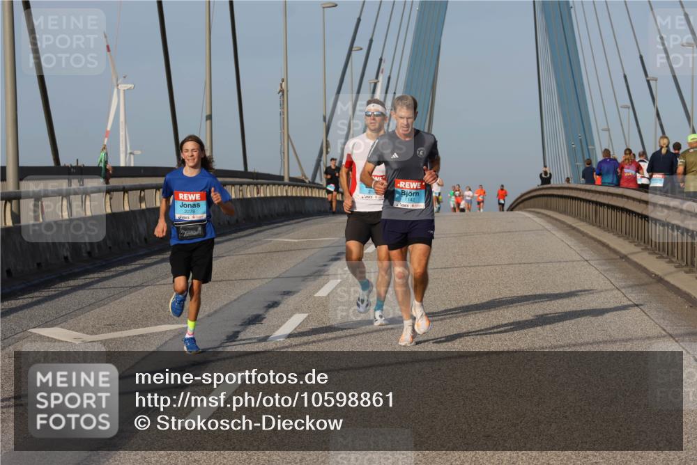03.10.2026 - Köhlbrandbrückenlauf Strokosch-Dieckow http://msf.ph/oto/10598861 03.10.2026 09:35:20 Position 2 2278, 1142 meine-sportfotos.de