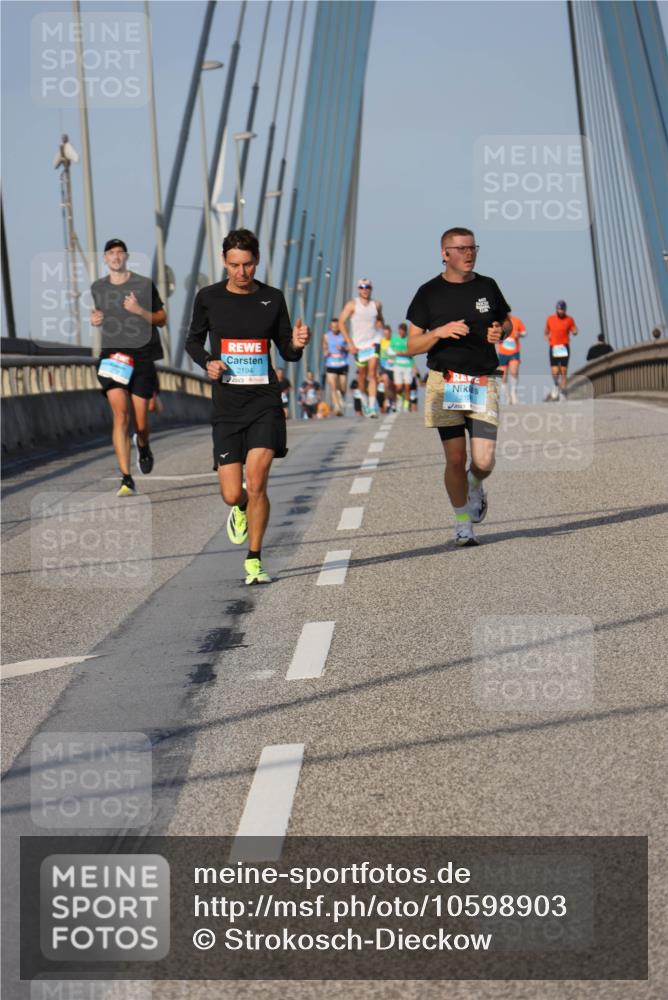 03.10.2026 - Köhlbrandbrückenlauf Strokosch-Dieckow http://msf.ph/oto/10598903 03.10.2026 09:35:31 Position 2 2194 meine-sportfotos.de