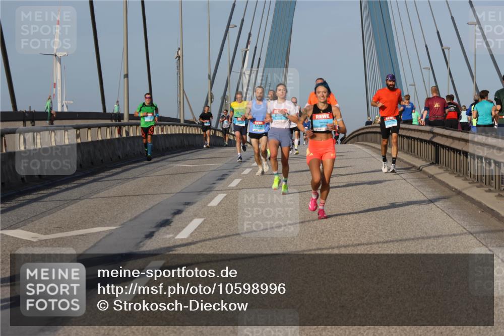 03.10.2026 - Köhlbrandbrückenlauf Strokosch-Dieckow http://msf.ph/oto/10598996 03.10.2026 09:35:48 Position 2 2218 meine-sportfotos.de
