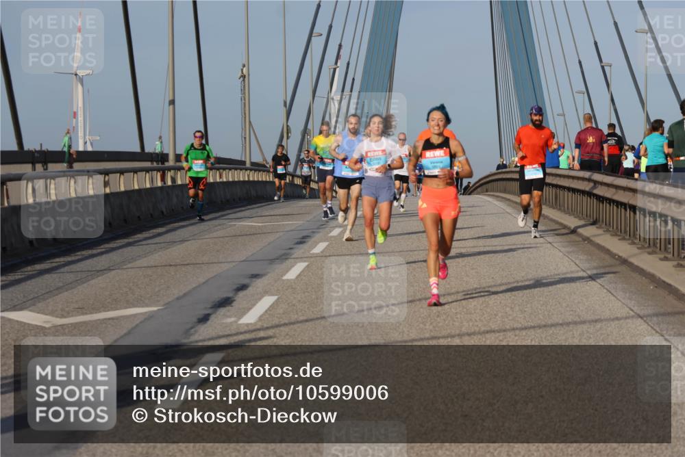 03.10.2026 - Köhlbrandbrückenlauf Strokosch-Dieckow http://msf.ph/oto/10599006 03.10.2026 09:35:48 Position 2  meine-sportfotos.de