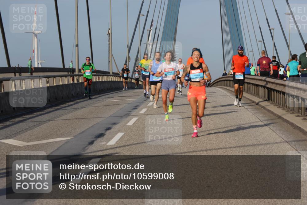 03.10.2026 - Köhlbrandbrückenlauf Strokosch-Dieckow http://msf.ph/oto/10599008 03.10.2026 09:35:48 Position 2  meine-sportfotos.de