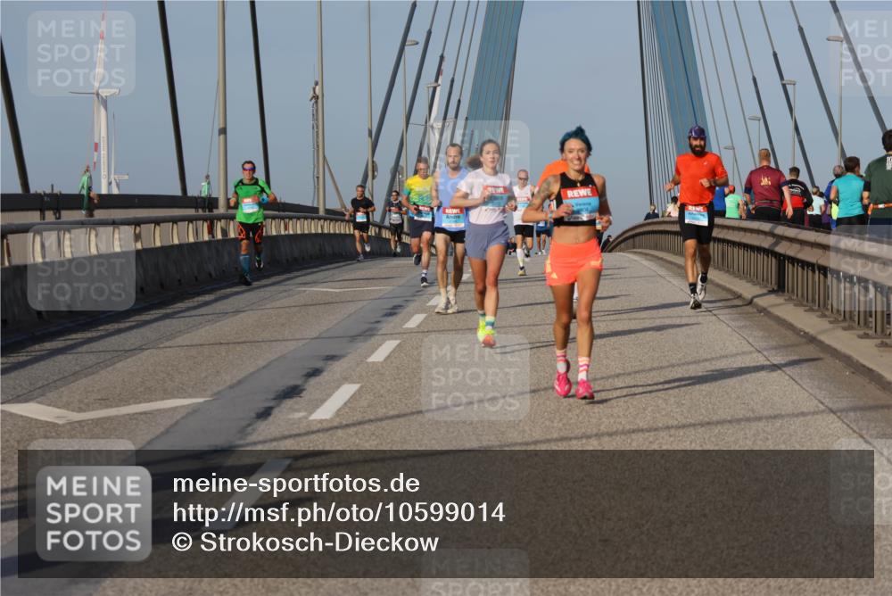 03.10.2026 - Köhlbrandbrückenlauf Strokosch-Dieckow http://msf.ph/oto/10599014 03.10.2026 09:35:48 Position 2  meine-sportfotos.de