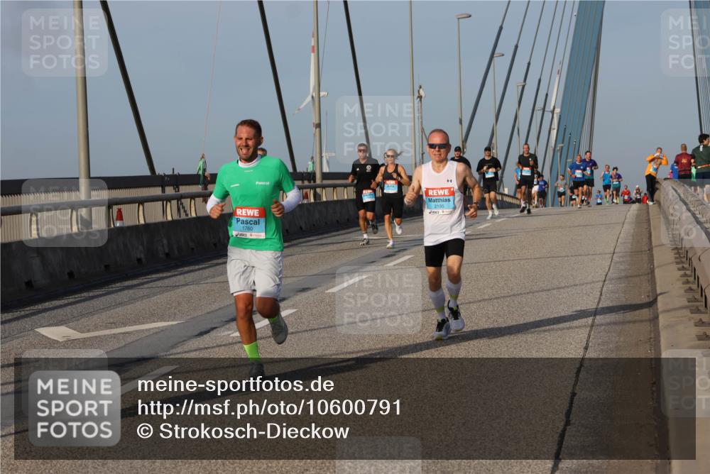 03.10.2026 - Köhlbrandbrückenlauf Strokosch-Dieckow http://msf.ph/oto/10600791 03.10.2026 09:35:57 Position 2 1760, 2195 meine-sportfotos.de