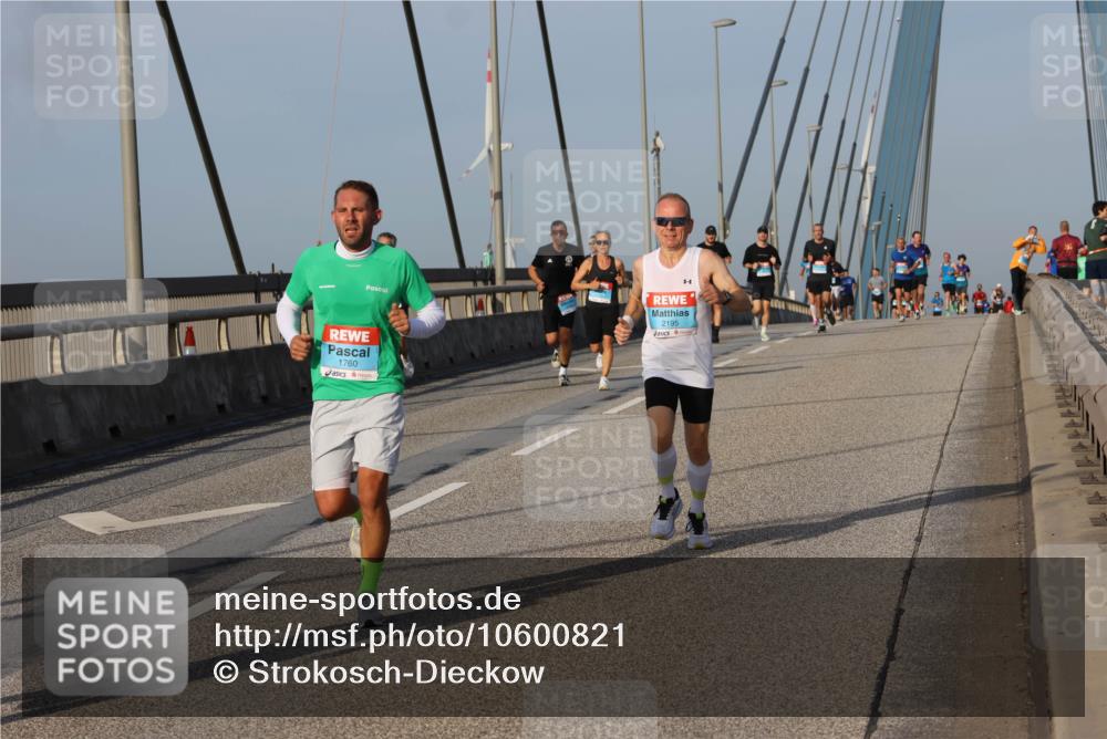 03.10.2026 - Köhlbrandbrückenlauf Strokosch-Dieckow http://msf.ph/oto/10600821 03.10.2026 09:35:57 Position 2 1760, 2195 meine-sportfotos.de