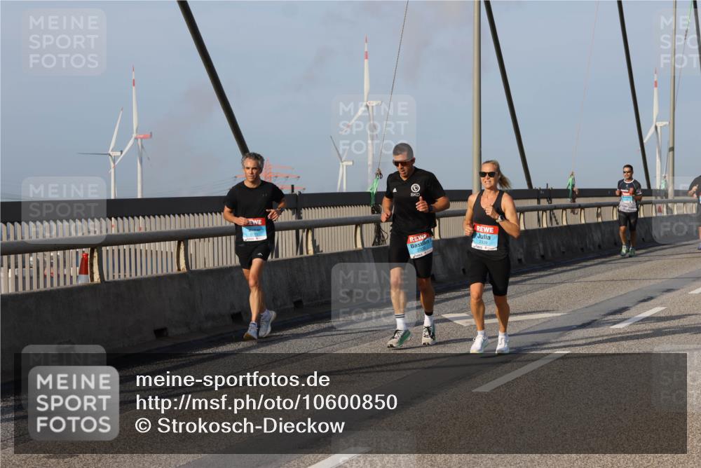 03.10.2026 - Köhlbrandbrückenlauf Strokosch-Dieckow http://msf.ph/oto/10600850 03.10.2026 09:36:03 Position 2 2309, 2339 meine-sportfotos.de