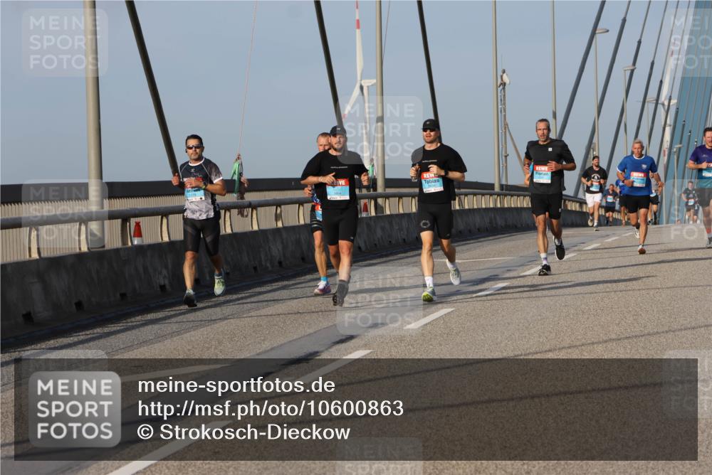 03.10.2026 - Köhlbrandbrückenlauf Strokosch-Dieckow http://msf.ph/oto/10600863 03.10.2026 09:36:05 Position 2  meine-sportfotos.de