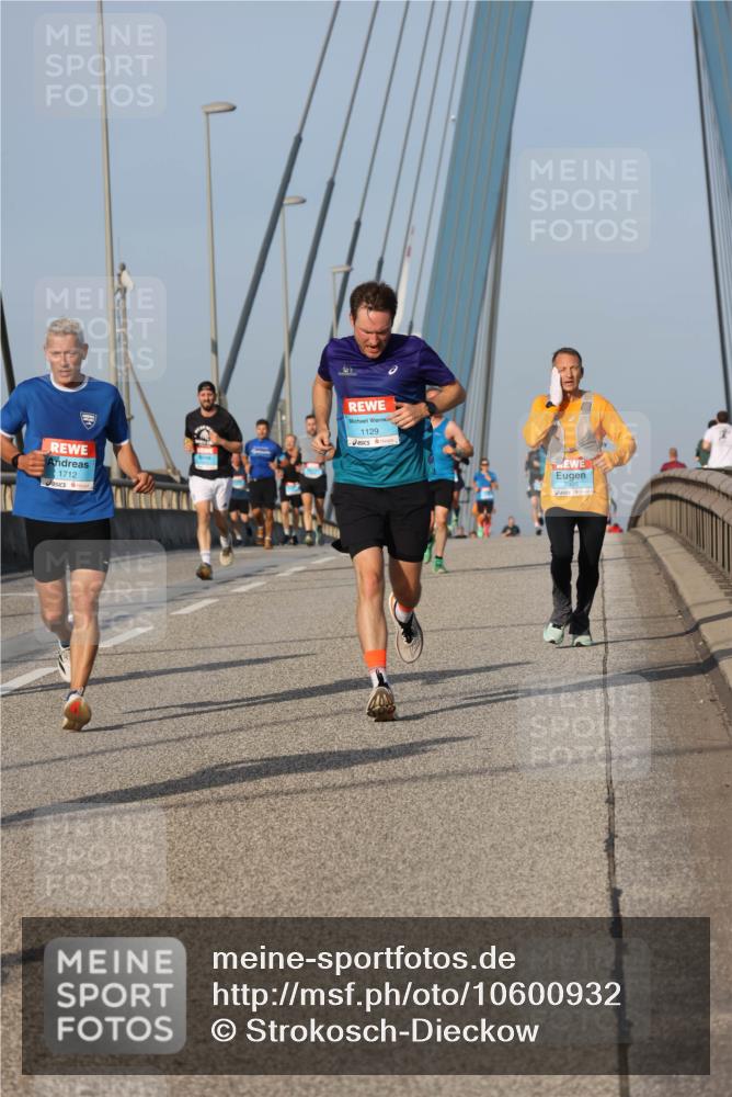03.10.2026 - Köhlbrandbrückenlauf Strokosch-Dieckow http://msf.ph/oto/10600932 03.10.2026 09:36:11 Position 2 1712, 1129 meine-sportfotos.de