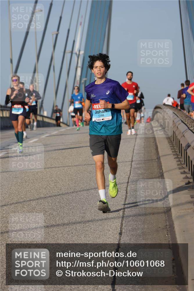 03.10.2026 - Köhlbrandbrückenlauf Strokosch-Dieckow http://msf.ph/oto/10601068 03.10.2026 09:36:22 Position 2 1288 meine-sportfotos.de