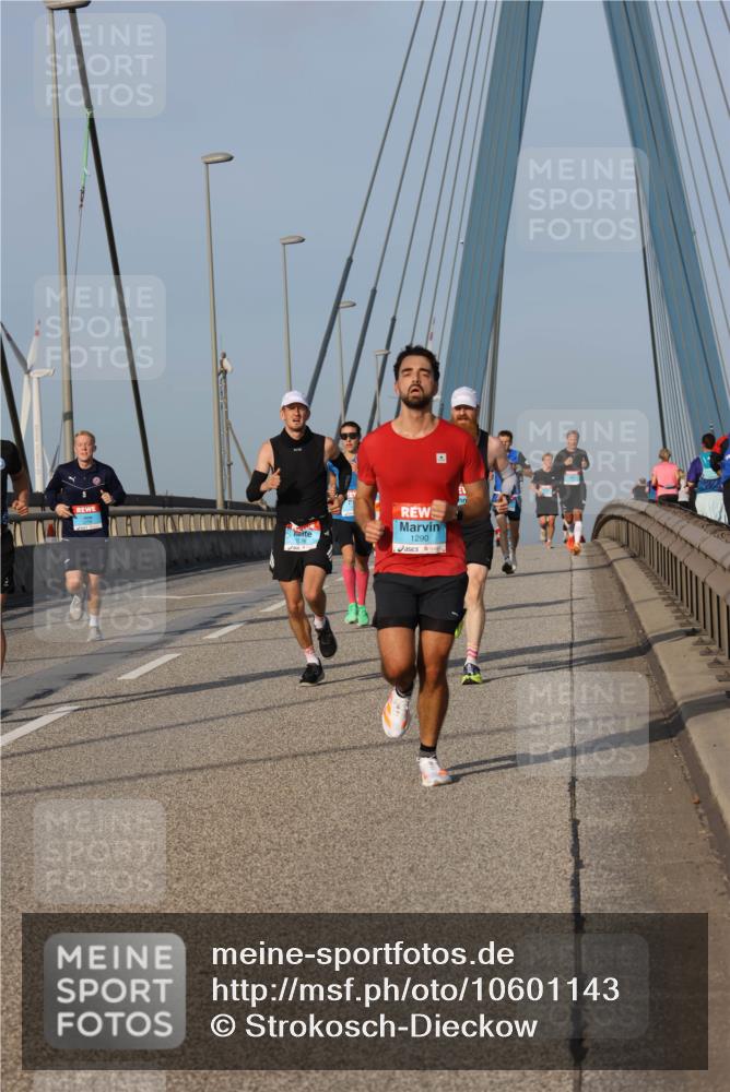 03.10.2026 - Köhlbrandbrückenlauf Strokosch-Dieckow http://msf.ph/oto/10601143 03.10.2026 09:36:31 Position 2 1290 meine-sportfotos.de