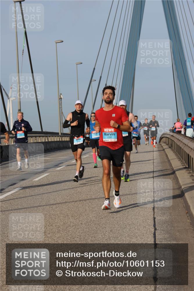 03.10.2026 - Köhlbrandbrückenlauf Strokosch-Dieckow http://msf.ph/oto/10601153 03.10.2026 09:36:32 Position 2 26, 1290 meine-sportfotos.de