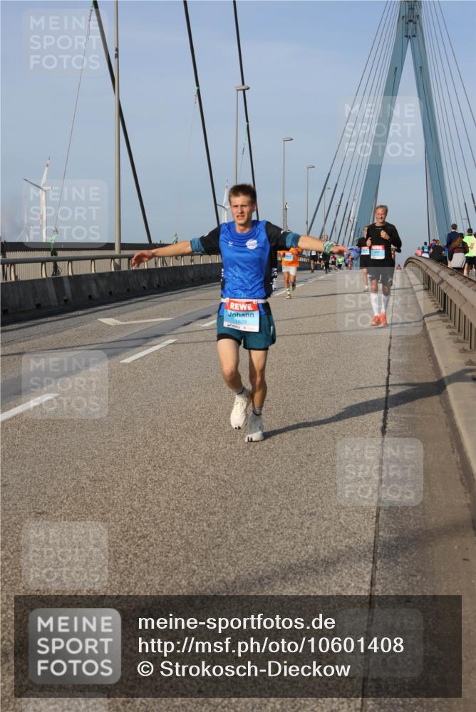 03.10.2026 - Köhlbrandbrückenlauf Strokosch-Dieckow http://msf.ph/oto/10601408 03.10.2026 09:36:42 Position 2 1828 meine-sportfotos.de